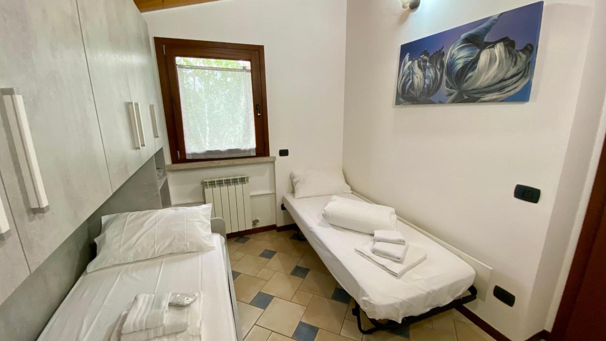 Enjoy House Apartment Ronchi  Exterior photo